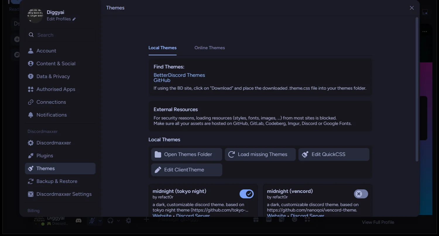 Discordmaxxer theme system with a theme applied